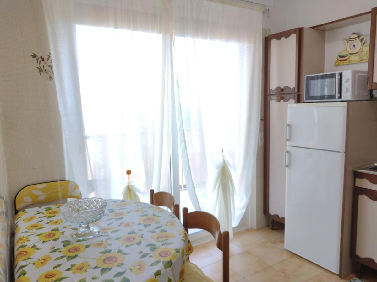 Апартаменты Casa Fronte Mare Вентимилья Экстерьер фото
